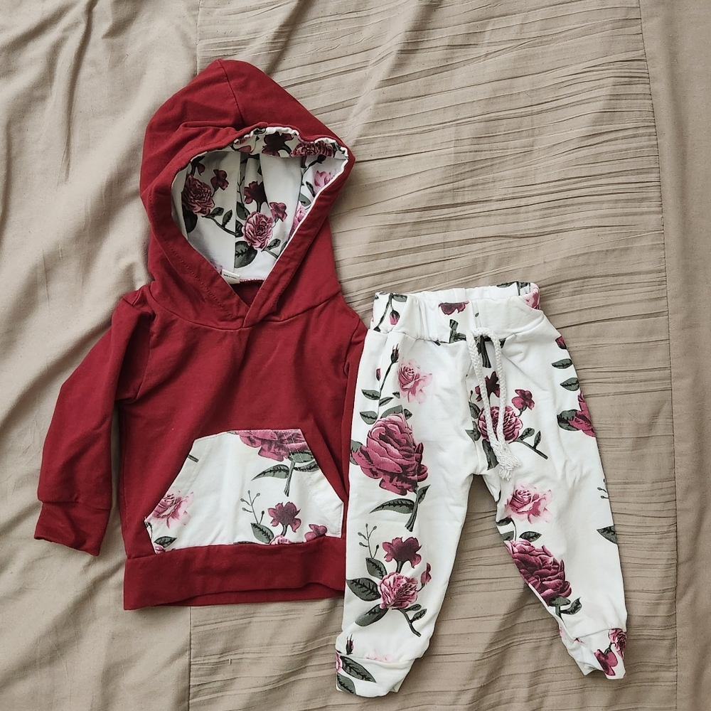 Long-Sleeve Floral Hoodie & Matching Pants